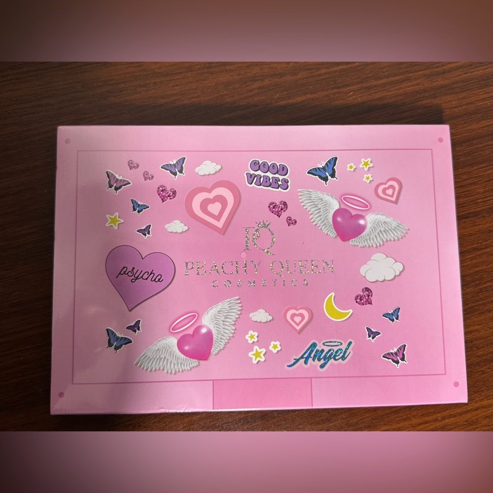 Peachy Queen‎ Cosmetics Makeup Palette